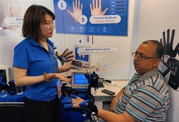 Syrebo®-robots voor handrevalidatie schitteren op de 133e Canton Fair