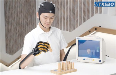 Hoe werkt de Brain-Computer Interface Handrehabilitatierobot?